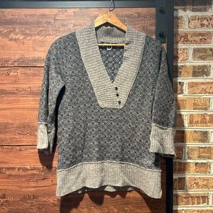 Eddie Bauer Women's Sweater V- Neck Brown and Grey Merino Wool Size Medium (#31)